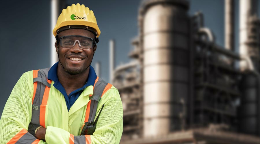 Apave employee leading NDT