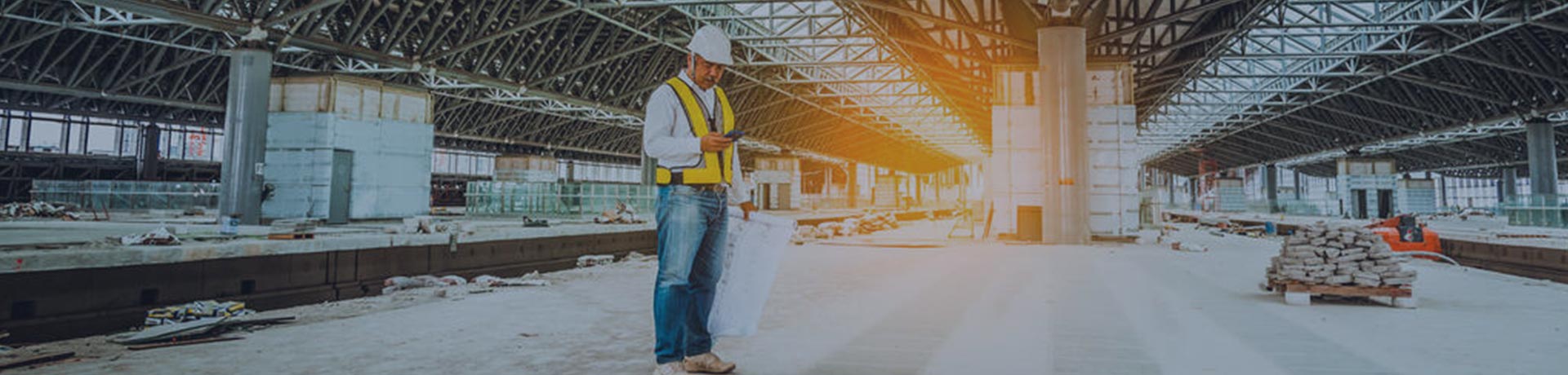 Obras y inspección en una estación de trenes