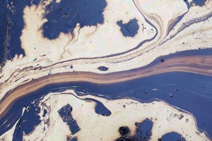 trace of hydrocarbon in water