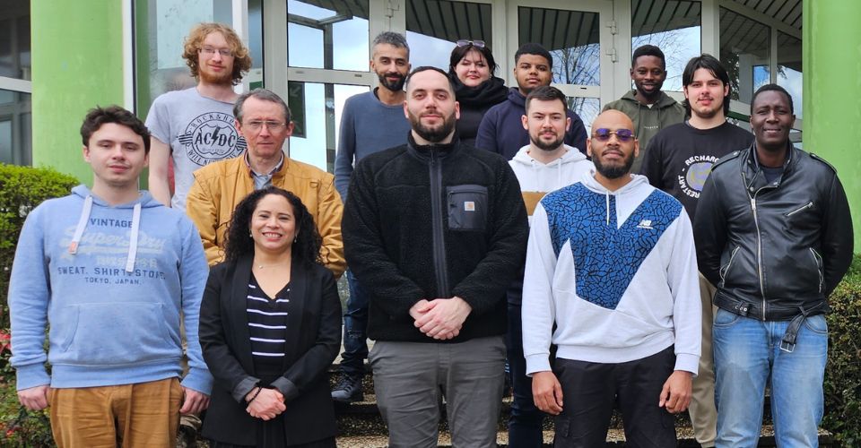 Des stagiaires Apave