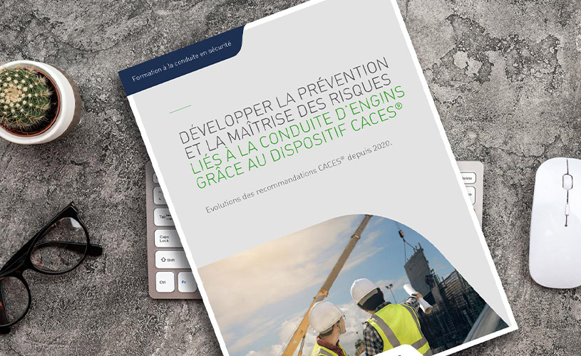 Visuel de la couverture du livre blanc CACES par Apave