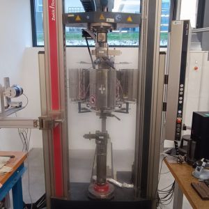 machine de traction à chaud et carrousel four Z100