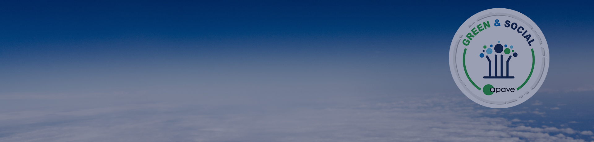 ciel bleu sur des nuages blancs