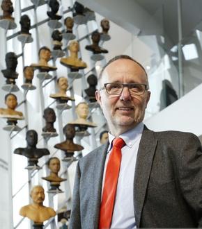 Portrait de Bruno David.