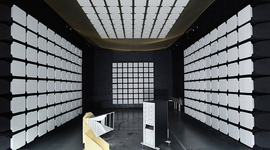 L'intérieur d'une cage CEM