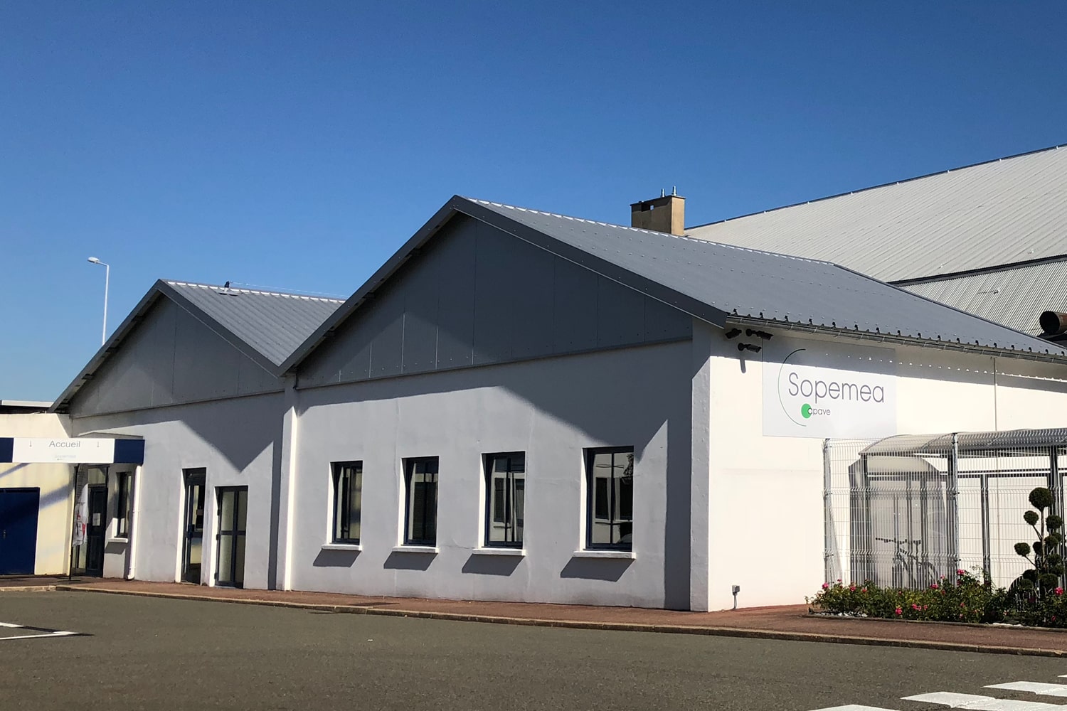 Entrée de Sopemea Vélizy