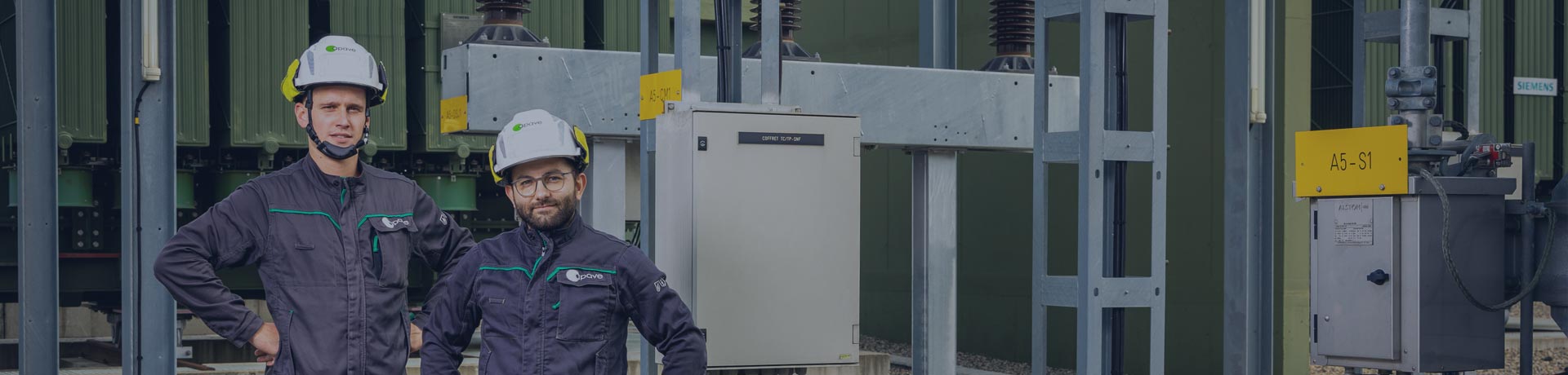 2 Apave inspectors on high voltage lines